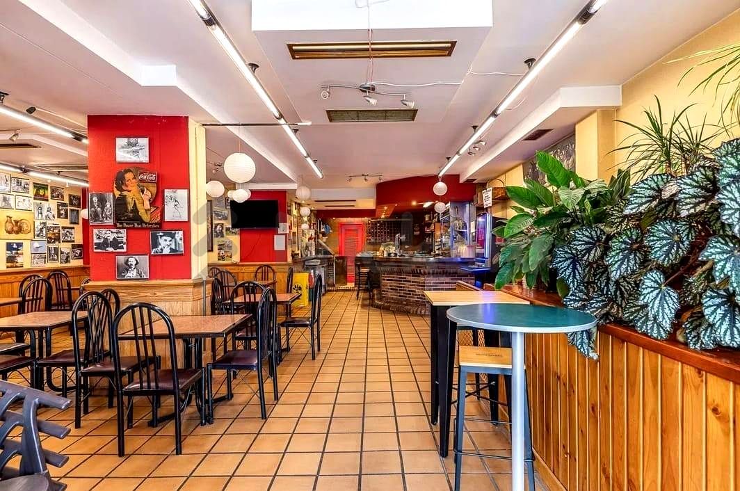 Premises for sale in Las Rozas de Madrid  with Air Conditioner