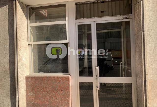 Local comercial en Venta en Avenida Alfonso IX, 2 en Casco Antiguo