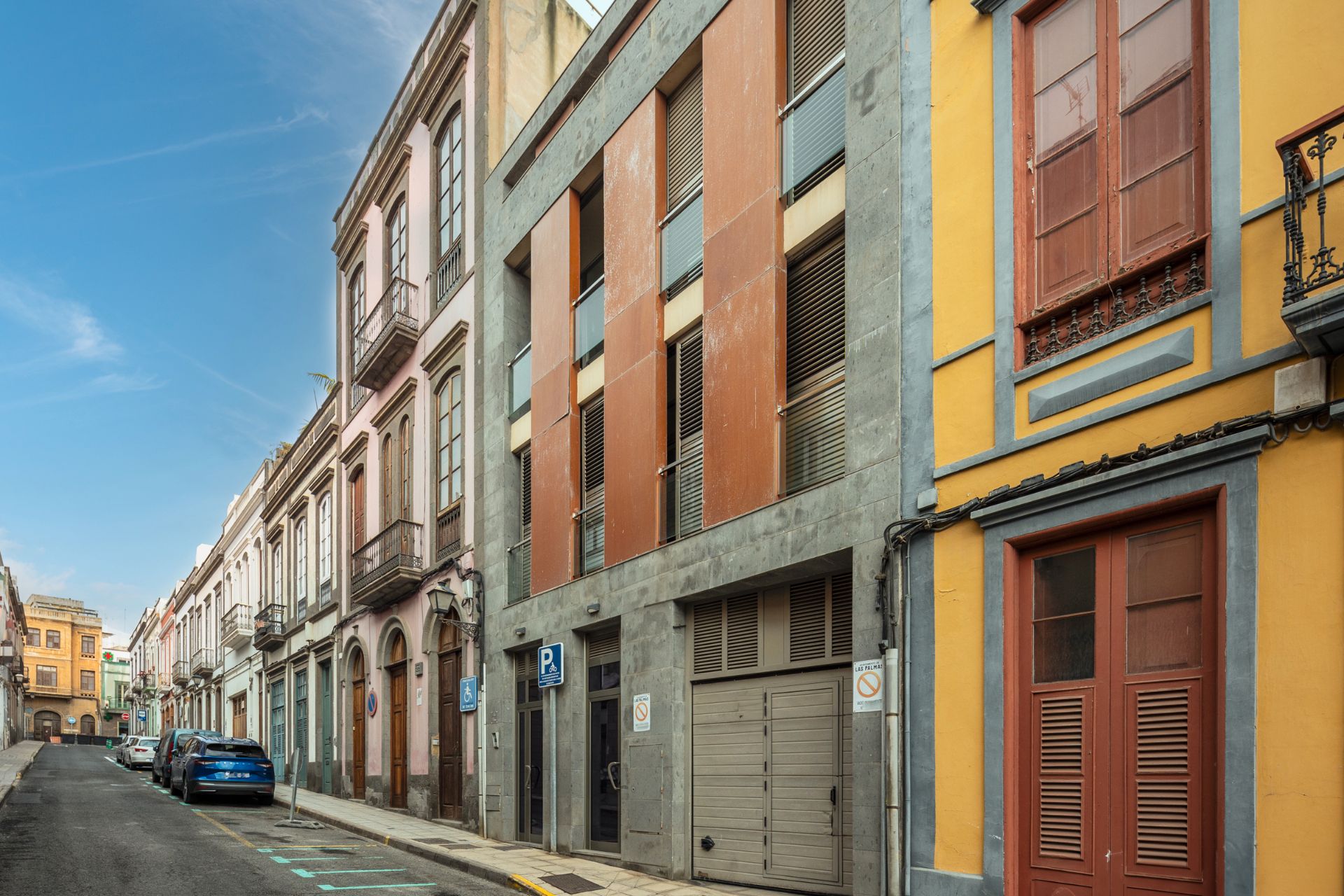 Vista exterior de Casa adosada en venta en Las Palmas de Gran Canaria con Aire acondicionado y Terraza