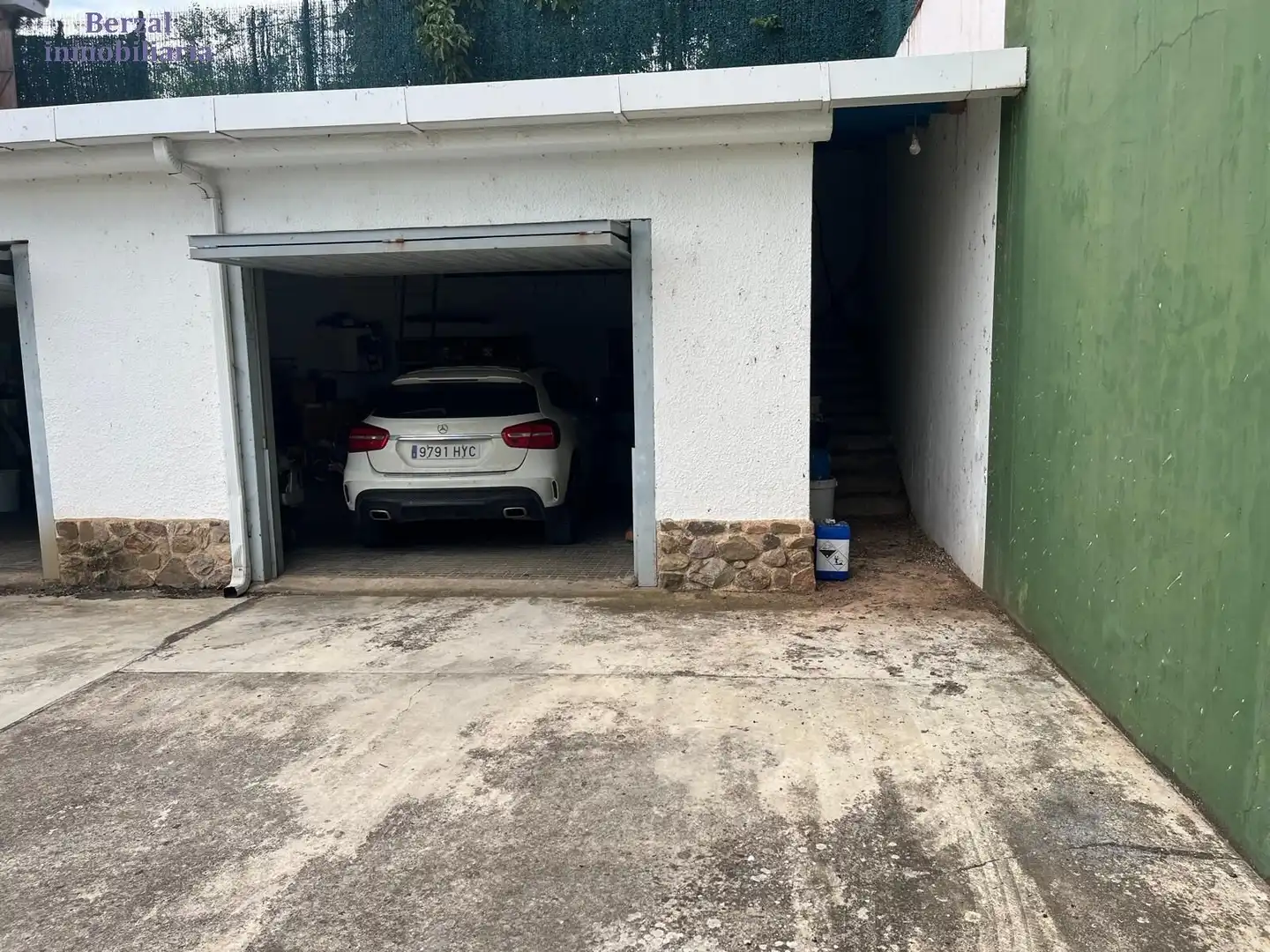 Aparcament de Casa o xalet en venda en Nalda amb Jardí privat, Terrassa i Traster