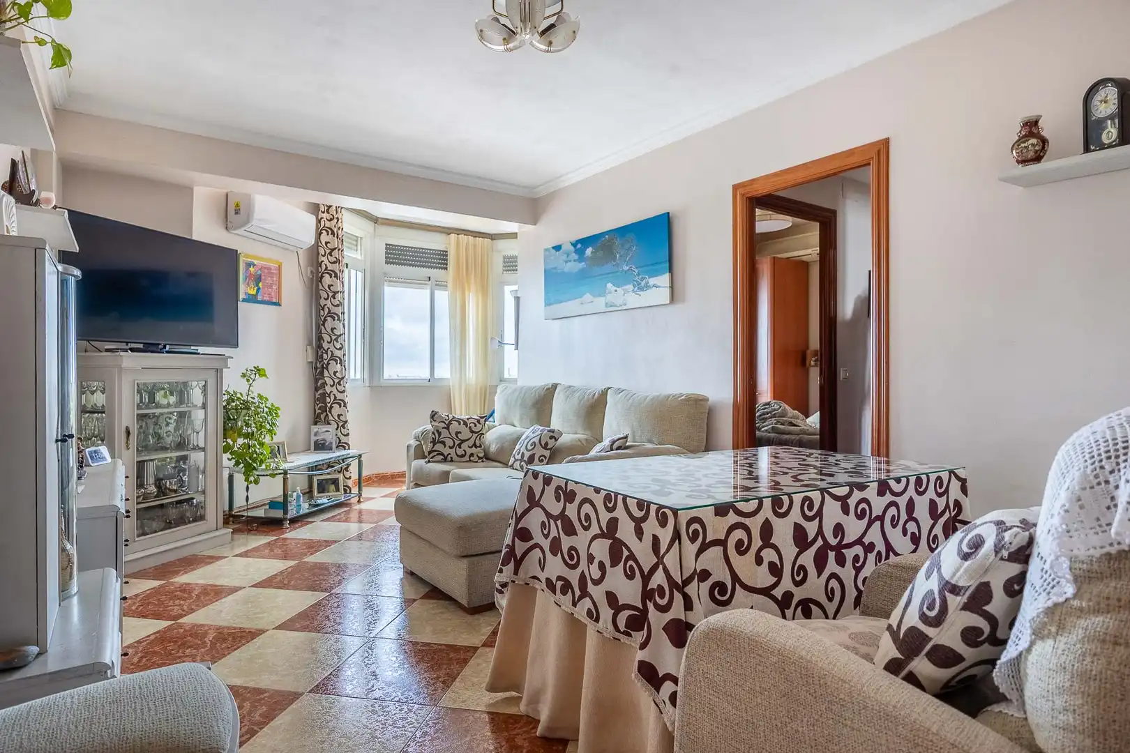 Sala de estar de Piso en venta en  Sevilla Capital