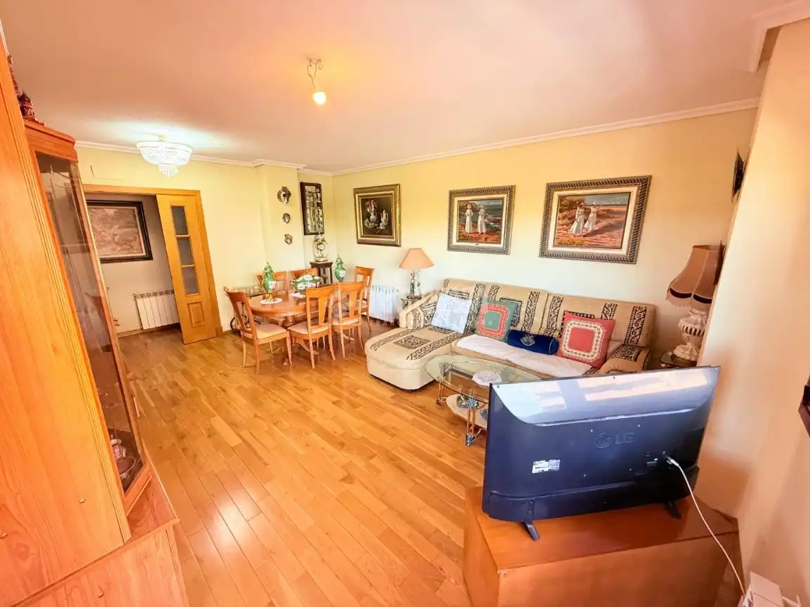 Sala de estar de Piso en venta en Seseña con Calefacción, Terraza y Balcón