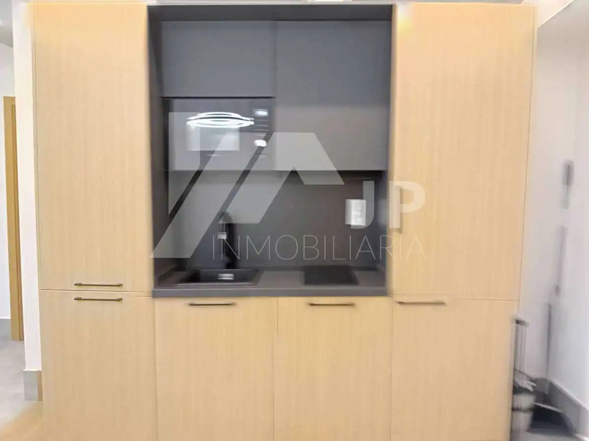Kitchen of Flat for rent in Granada  with Air Conditioner, Heating and Parquet flooring