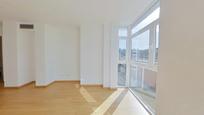 Bedroom of Flat for sale in  Madrid Capital  with Storage room, Swimming Pool and Oven