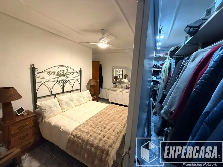 Dormitori de Pis en venda en Llíria amb Aire condicionat, Terrassa i Traster