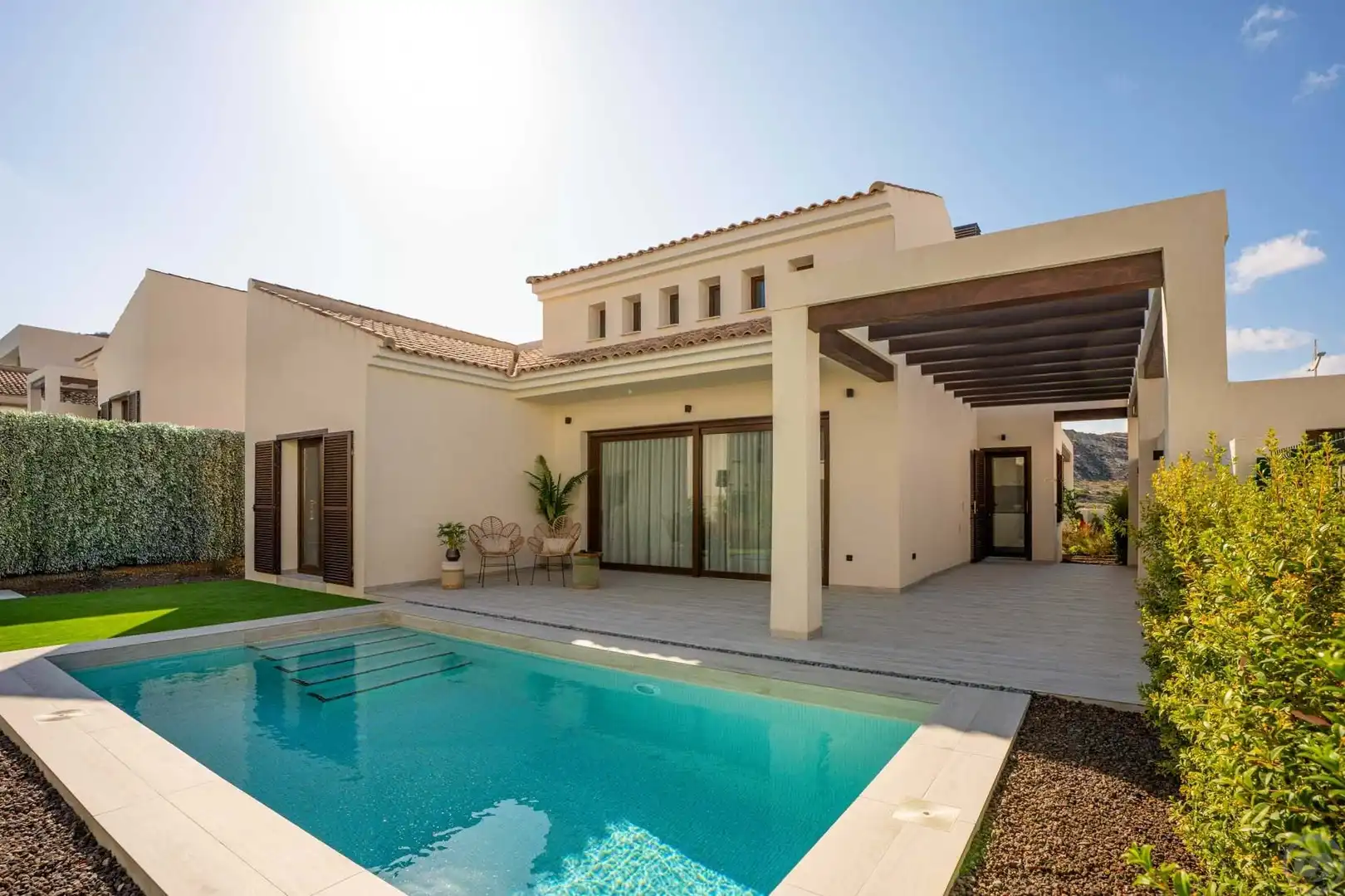 Casa con piscina en venta en Algorfa