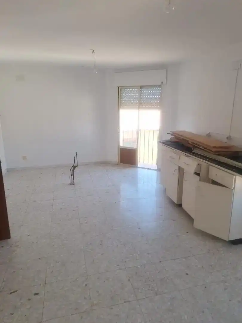 Cuina de Casa adosada en venda en Castellar de Santiago amb Moblat i Balcó