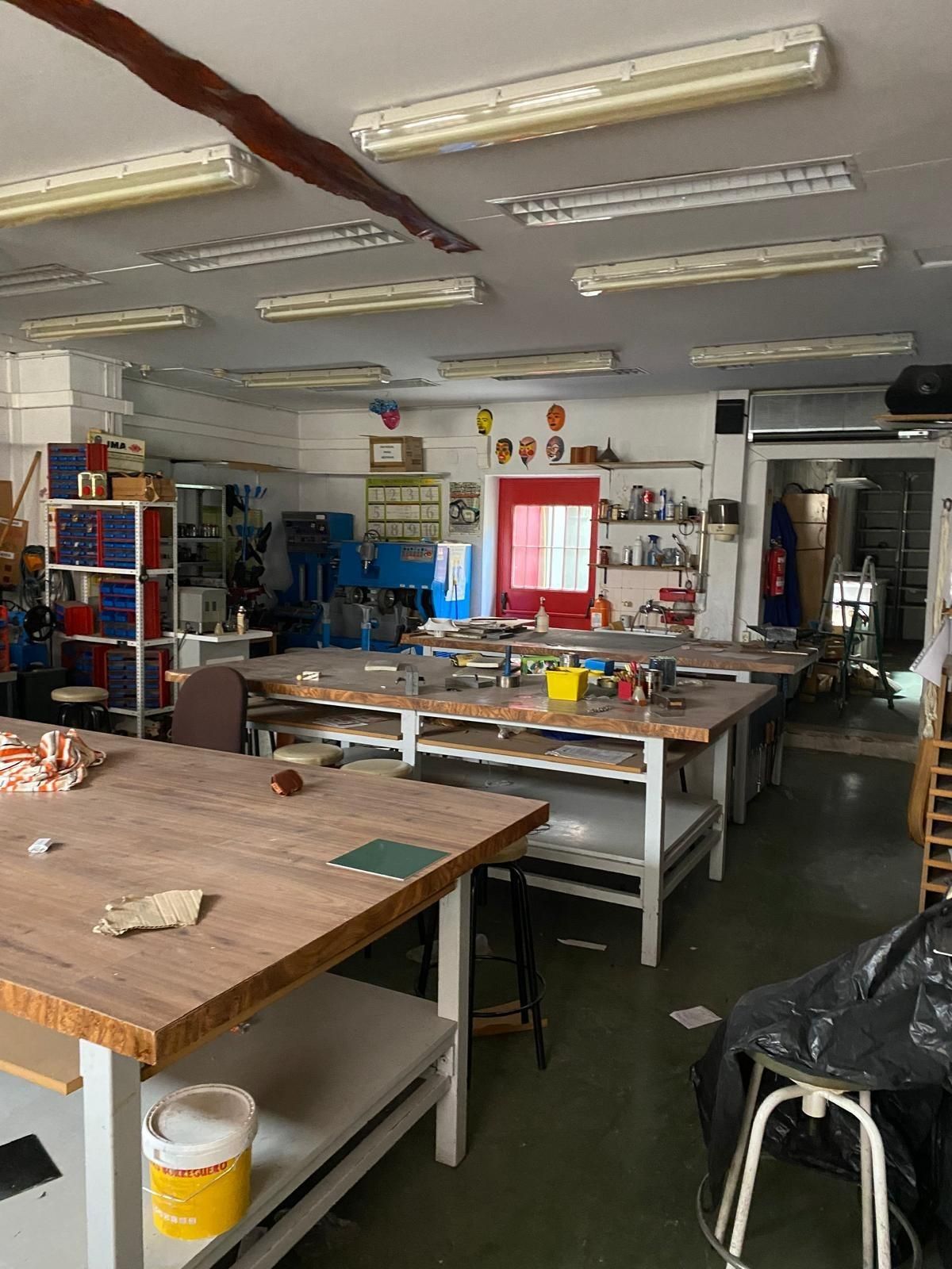 Kitchen of Building for sale in  Madrid Capital