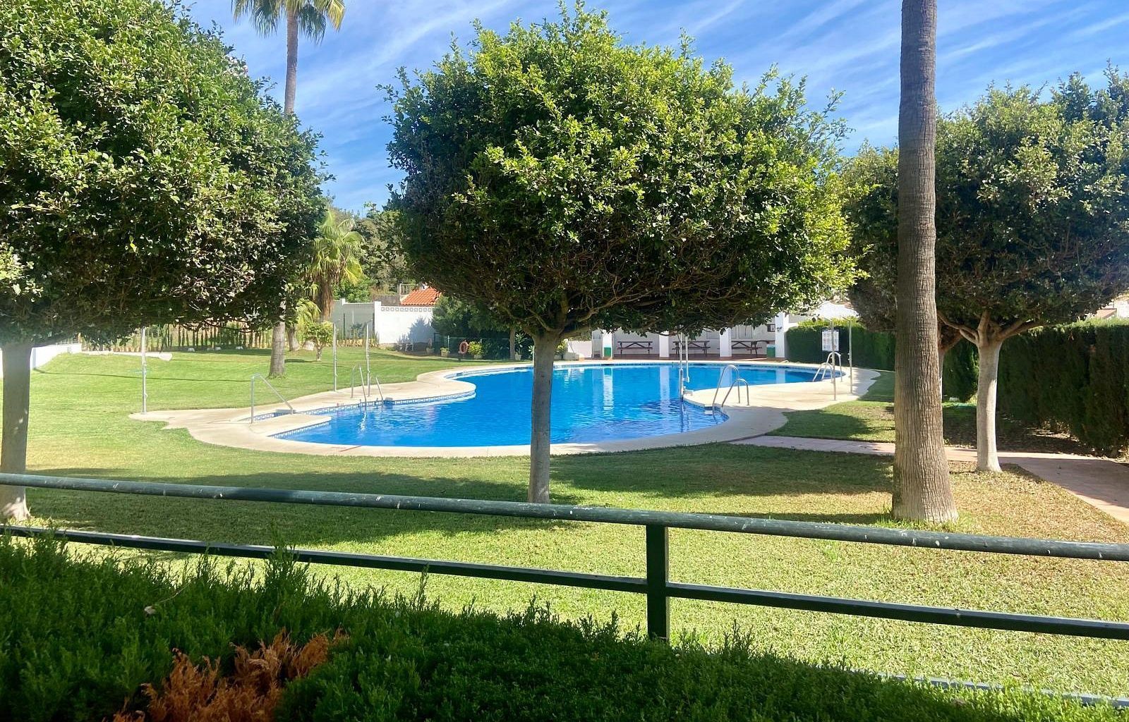 Swimming pool of Apartment for sale in Benalmádena  with Terrace