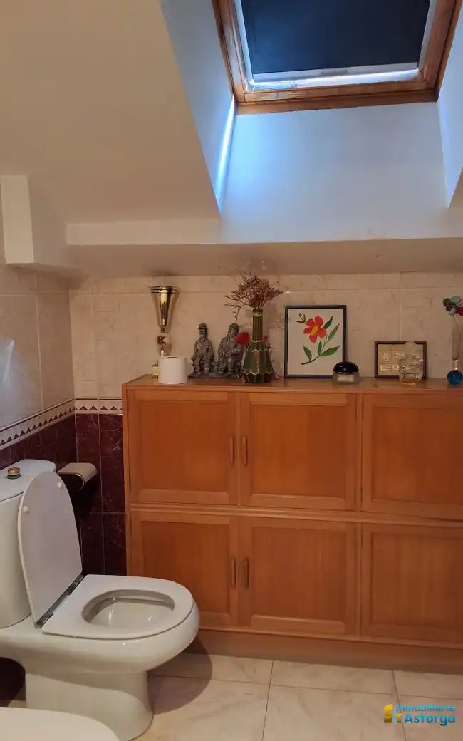 Habitación de Casa o chalet en venta en Astorga con Calefacción, Jardín privado y Parquet