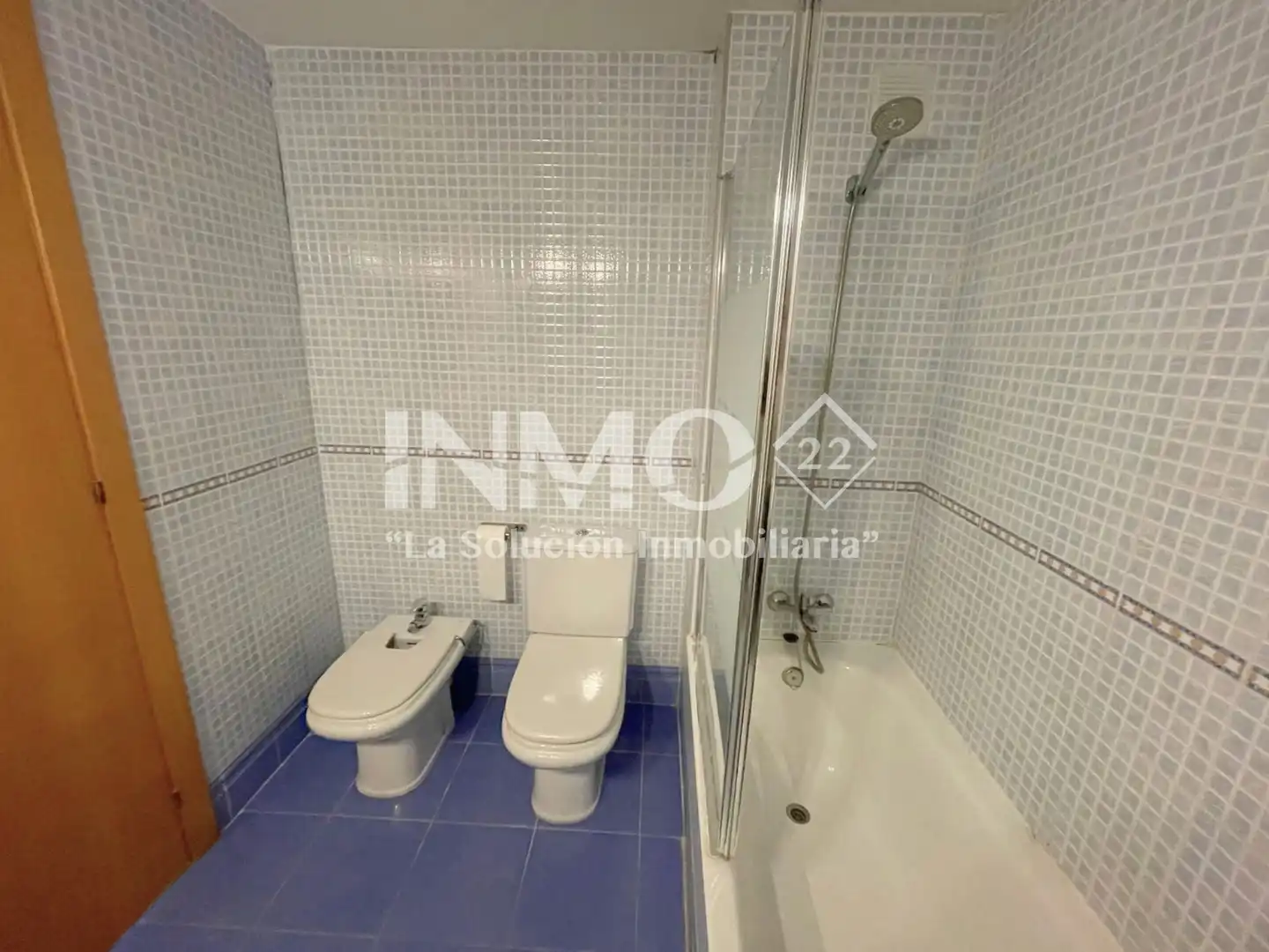 Badezimmer von Wohnungen zum Verkauf in Cambrils mit Klimaanlage, Abstellraum und Ofen