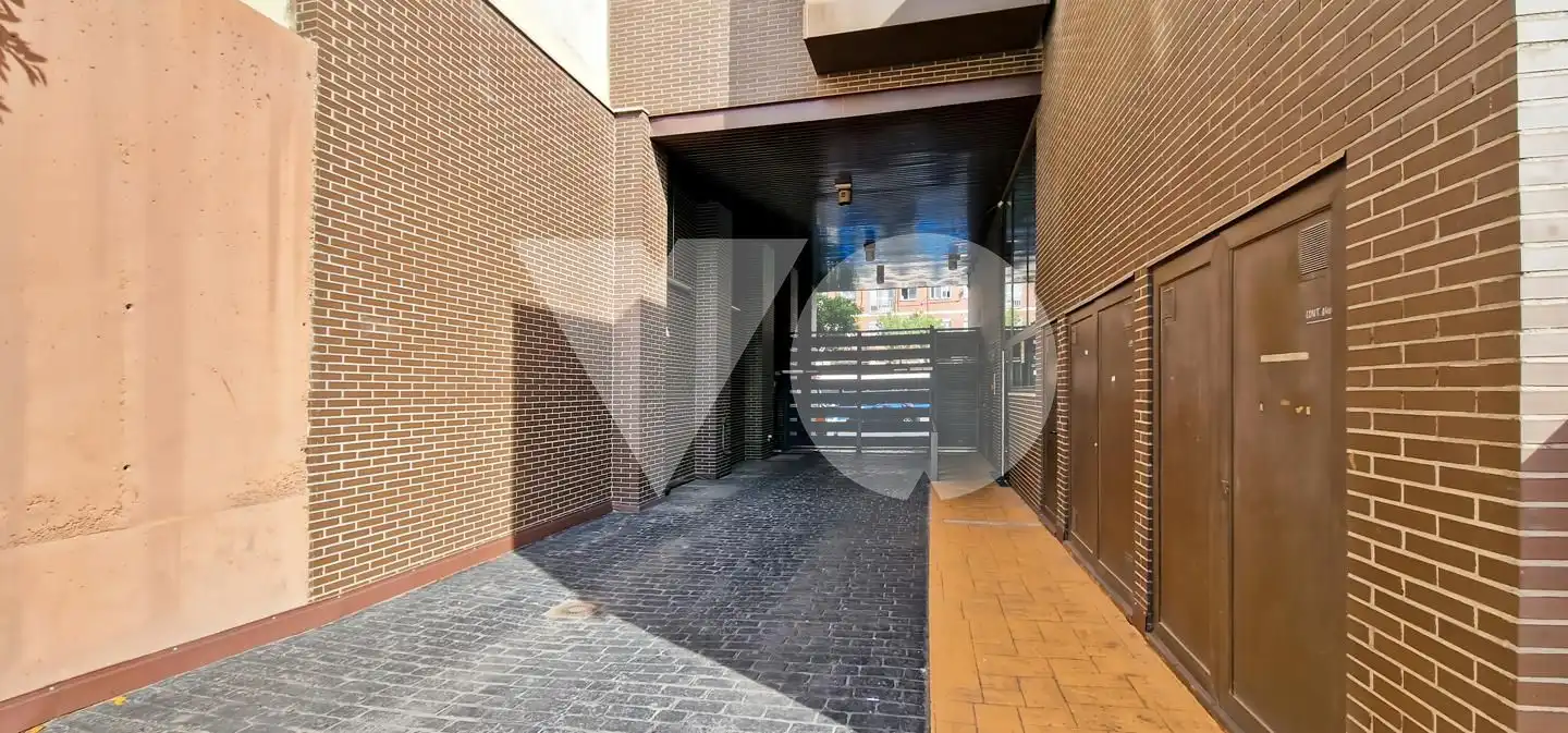 Vista exterior de Garaje en venta en Madrid