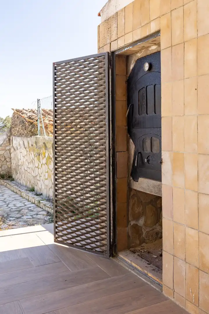 Vista exterior de Casa adosada en venta en Enguera con Calefacción, Terraza y Trastero