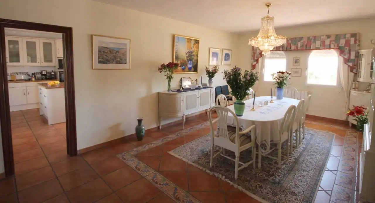 Dining room of Houses for sale in L'Alfàs del Pi  with Air Conditioner, Private garden and Terrace