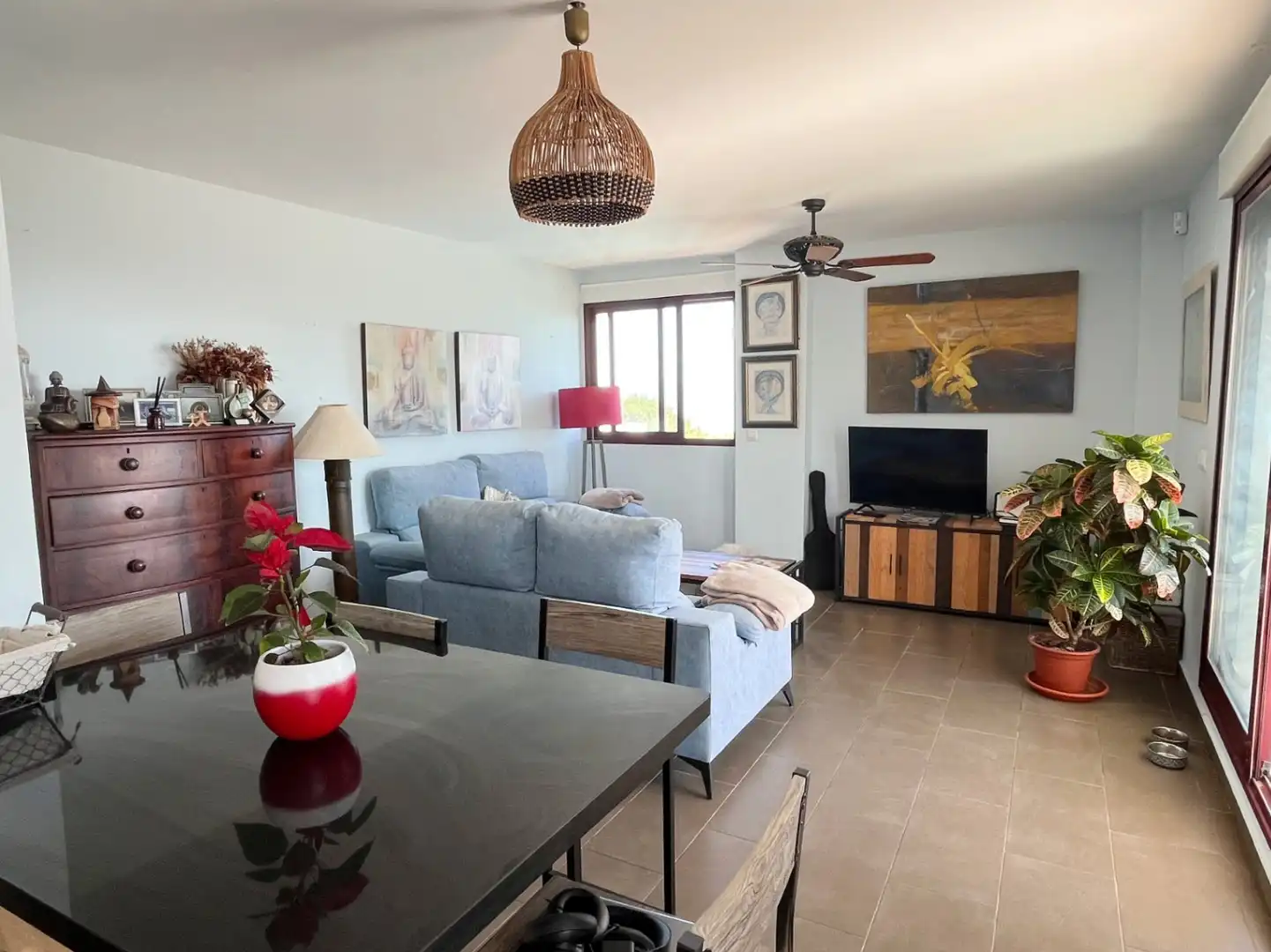 Wohnzimmer von Wohnungen zum Verkauf in Dénia mit Klimaanlage, Heizung und Privatgarten