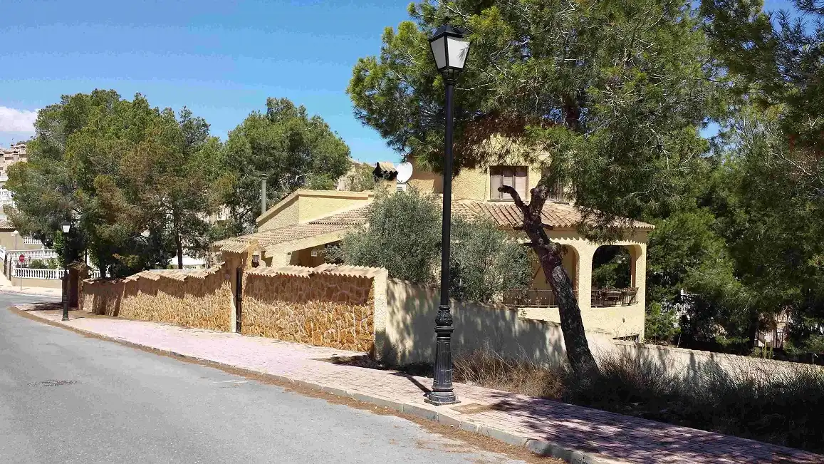 Villa mit Terrasse zum Verkauf in Calle Trevinca 4, imagen 6