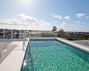 Piscina de Àtic en venda en Marbella amb Aire condicionat, Calefacció i Terrassa