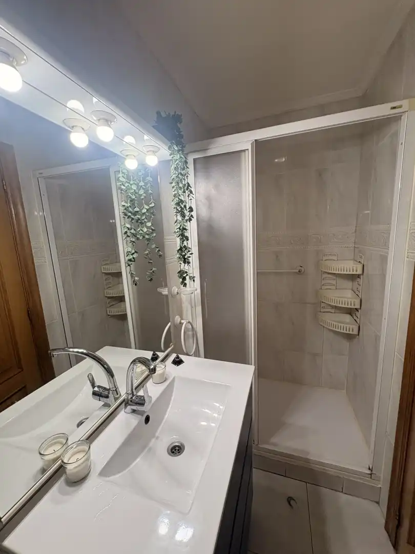 Baño de Piso en venta en  Logroño con Calefacción