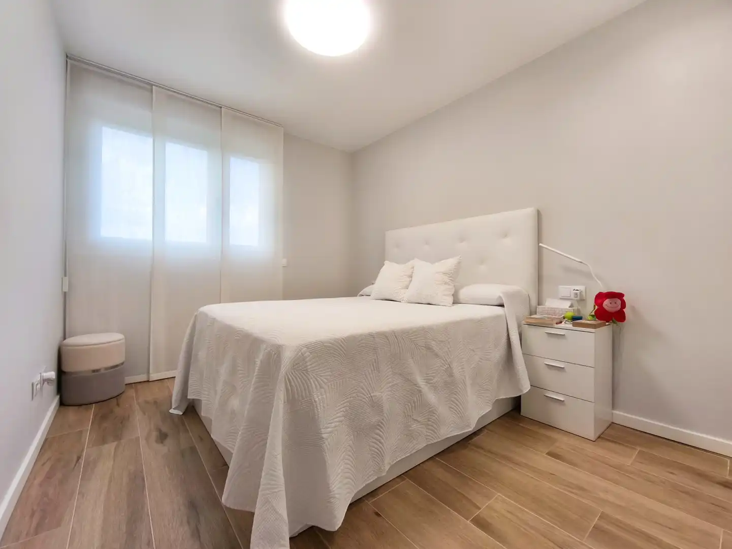 Schlafzimmer von Wohnung zum Verkauf in  Logroño mit Heizung, Privatgarten und Parkett