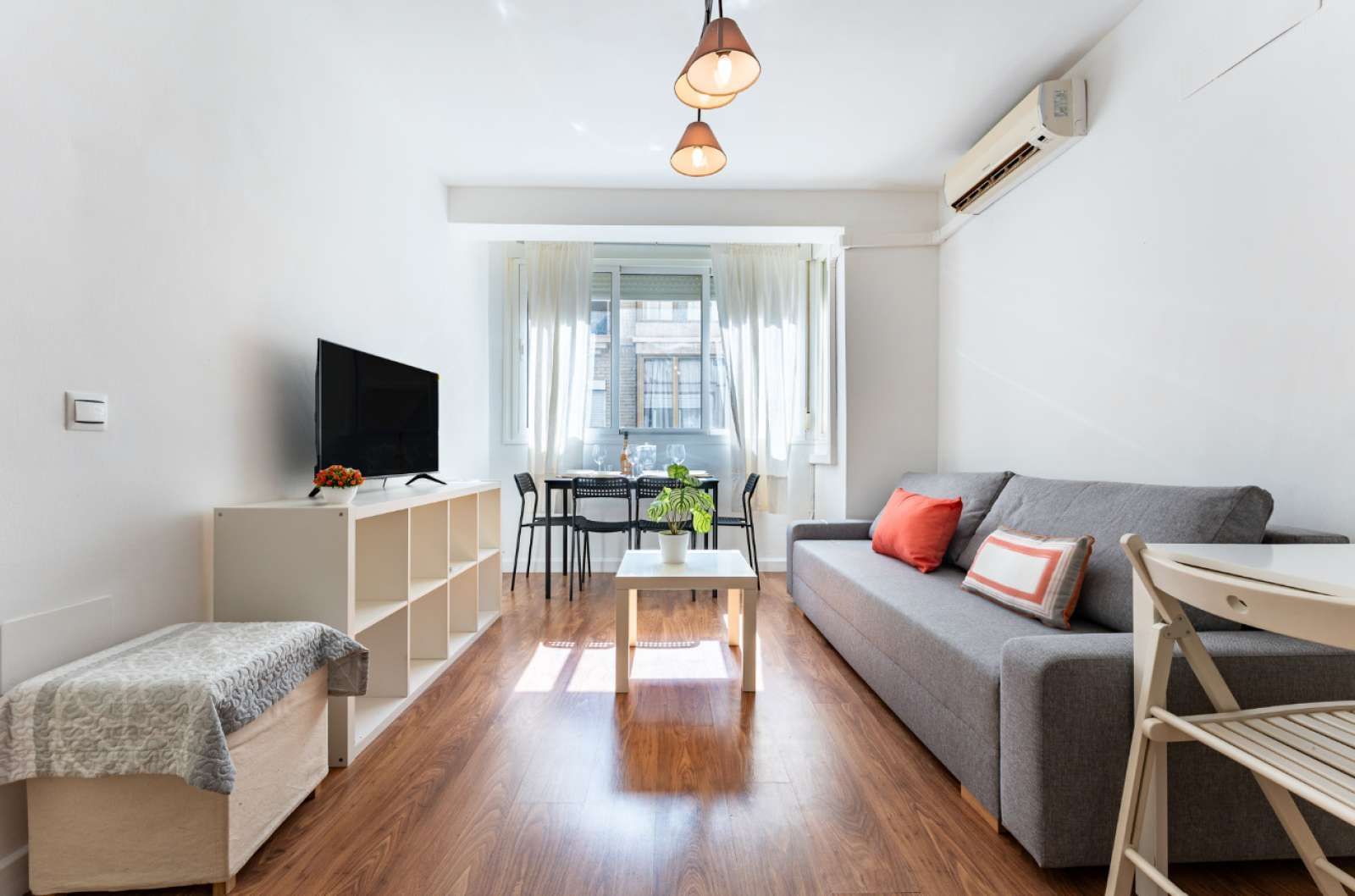 Living room of Apartment for share in Málaga Capital  with Air Conditioner, Terrace and Furnished