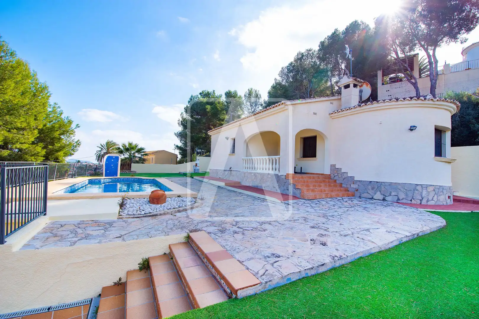 Chalet con piscina en venta en Cometa