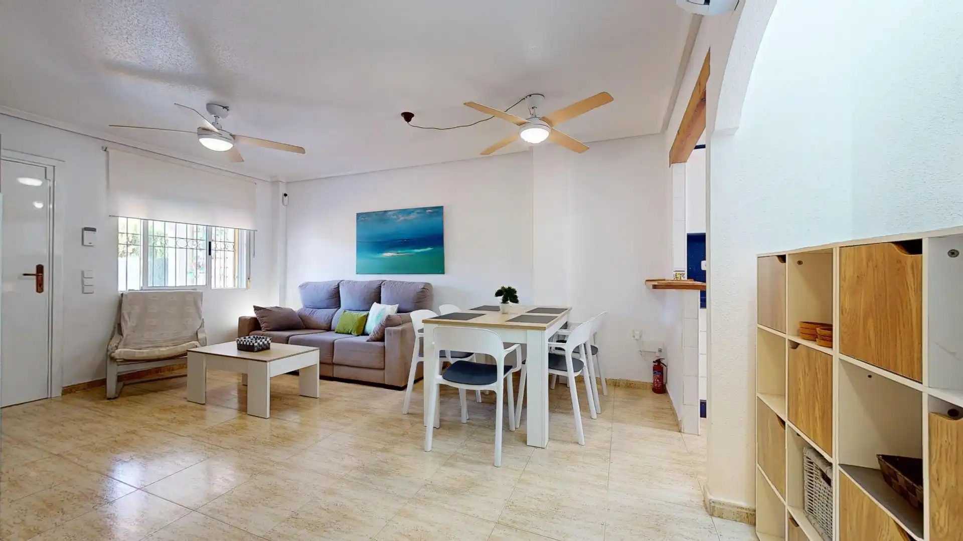 Sala d'estar de Casa o xalet en venda en Pilar de la Horadada amb Aire condicionat, Terrassa i Traster