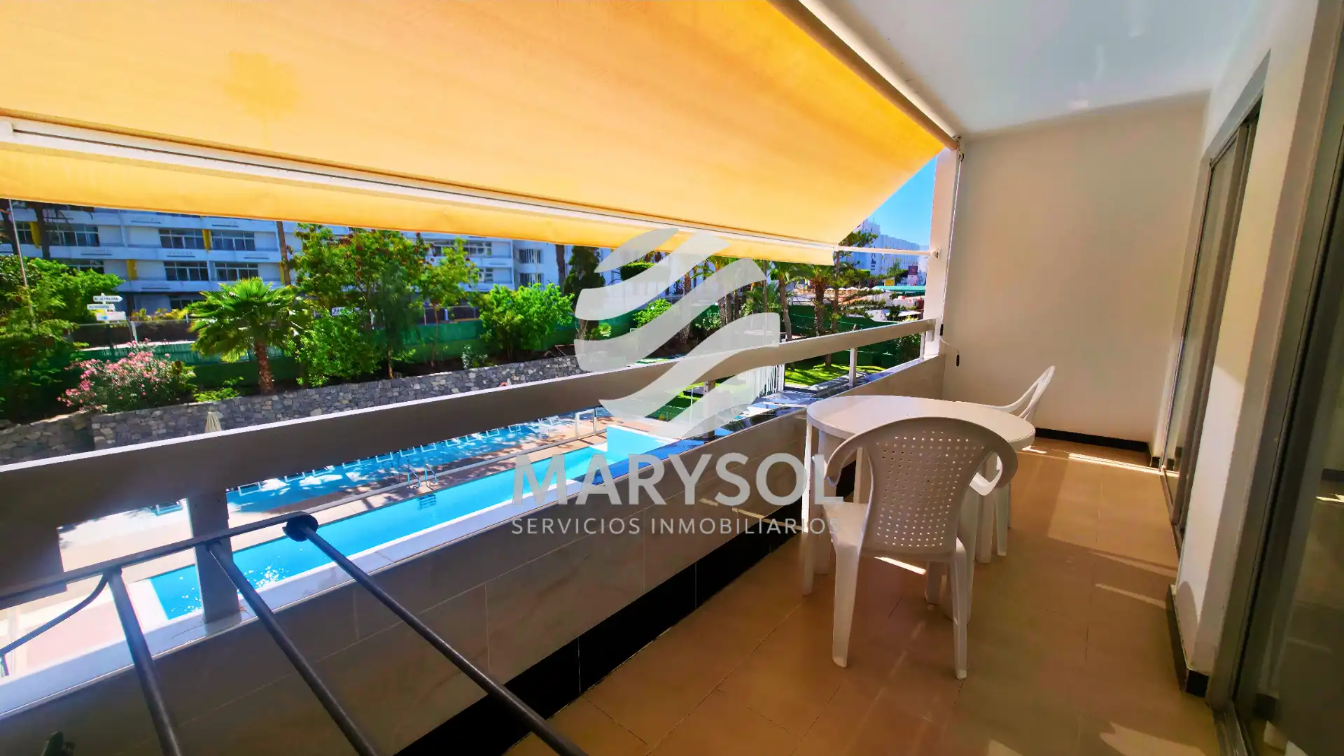 Terrassa de Apartament en venda en San Bartolomé de Tirajana amb Terrassa, Moblat i Microones