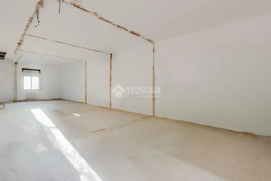 Einfamilien-Reihenhaus zum Verkauf in Terrassa mit Terrasse