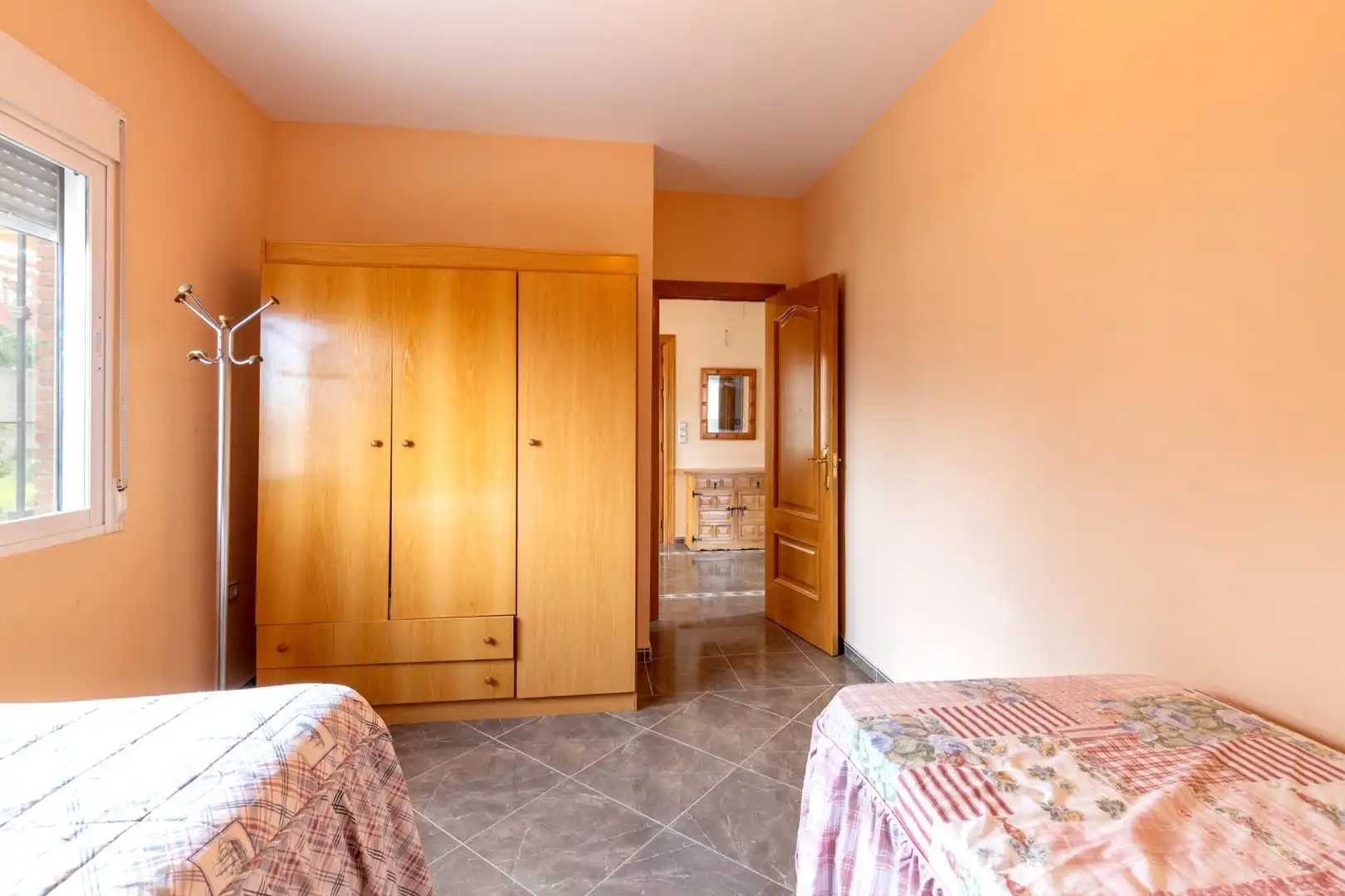 Habitación de Casa o chalet en venta en Escúzar con Terraza y Piscina