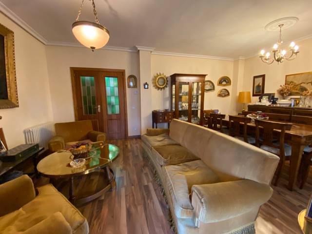 Piso en Venta en El Torreón - Los Ángeles - El Pilar