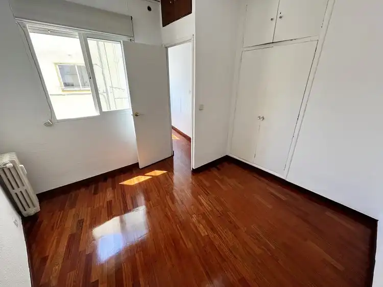 Piso con ascensor en alquiler en Calle de Menorca, imagen 17