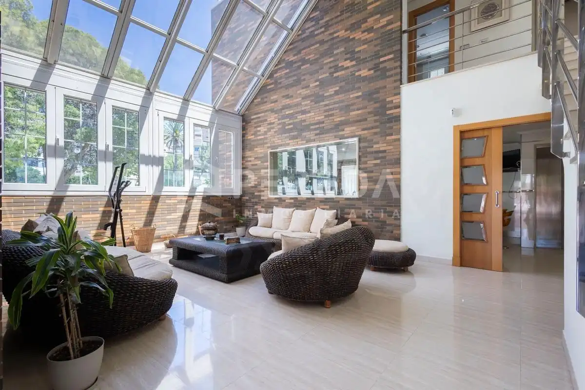 Sala de estar de Casa o chalet en venta en Roquetas de Mar con Aire acondicionado, Jardín privado y Piscina
