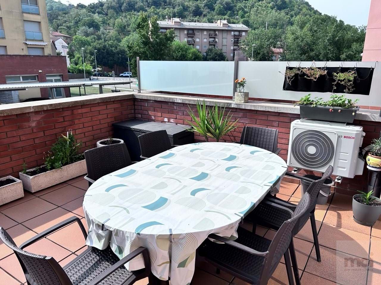 Terrace of Flat for sale in Olot  with Air Conditioner, Heating and Terrace