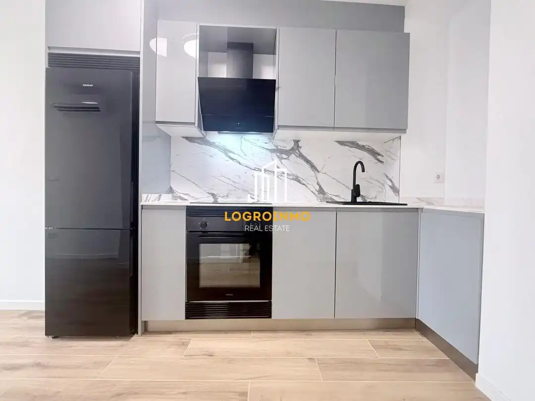 Cocina de Piso en venta en  Logroño con Aire acondicionado, Calefacción y Parquet