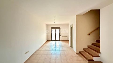 Foto 2 de Casa adosada en venta en Sigüenza, Guadalajara