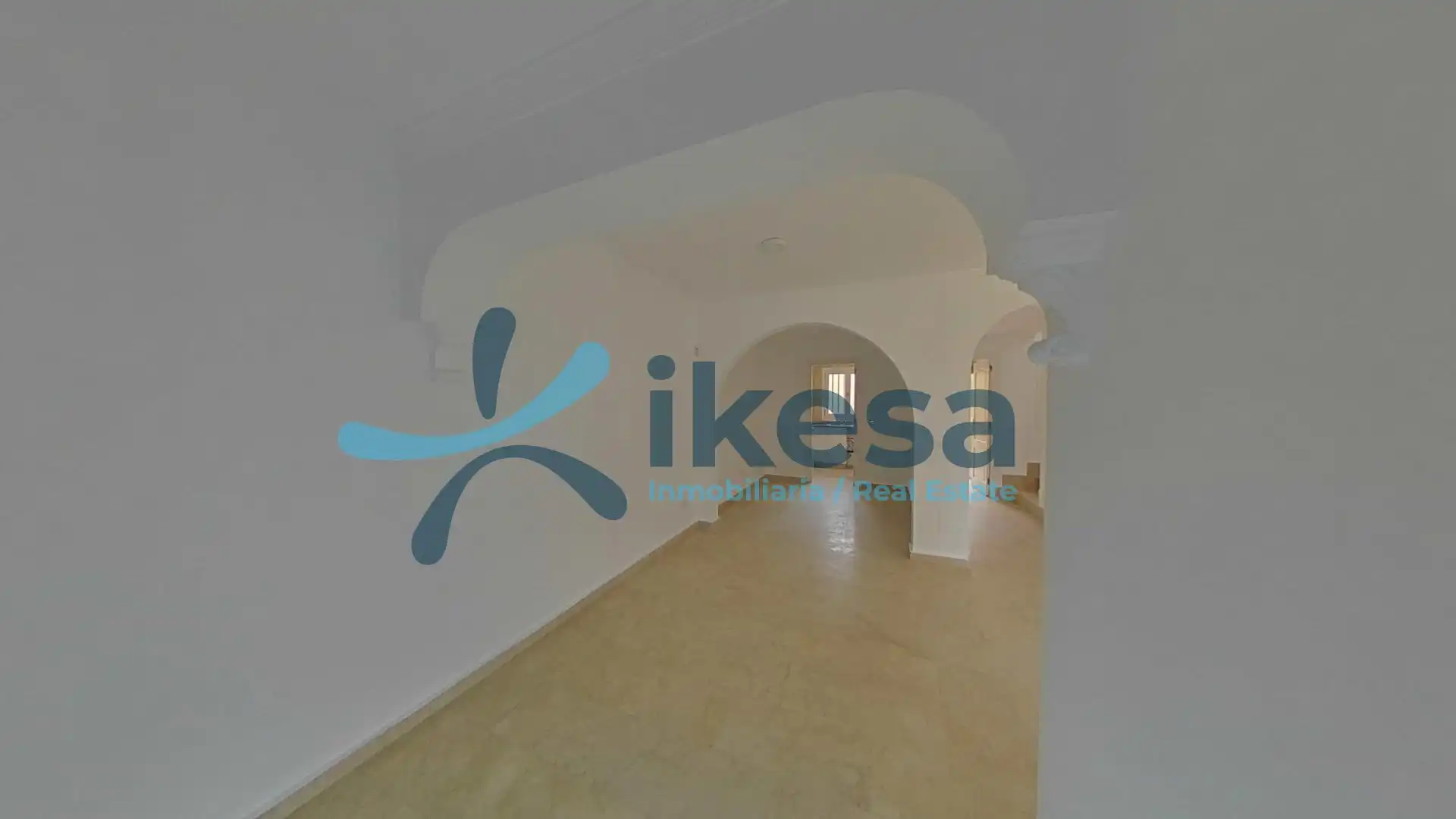 Casa adosada en venda en Marbella amb Jardí privat