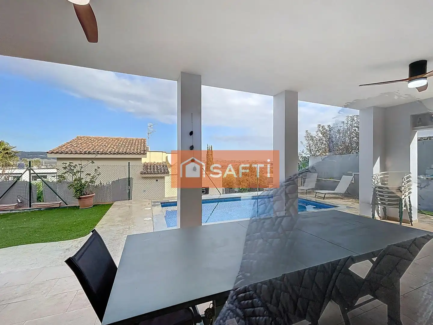 Exterior view of Houses for sale in Pacs del Penedès  with Air Conditioner, Heating and Terrace