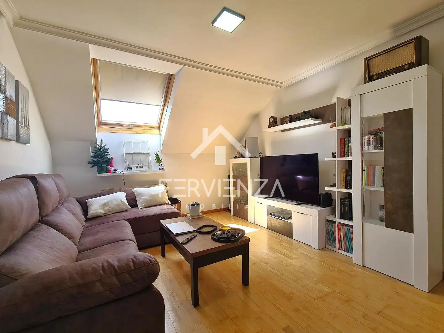Sala d'estar de Pis en venda en Oviedo 