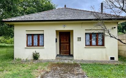 Vista exterior de Casa o xalet en venda en Rábade amb Calefacció, Jardí privat i Terrassa