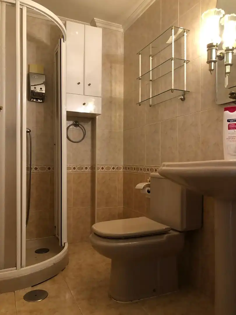 Bany de Pis en venda en Aranjuez amb Aire condicionat, Calefacció i Terrassa