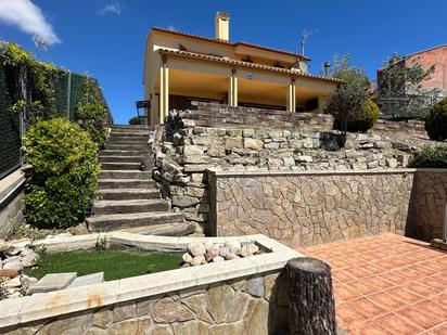 Vista exterior de Casa o xalet en venda en Piera amb Terrassa i Balcó