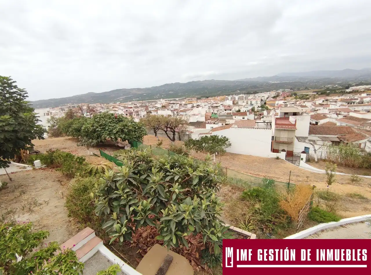 Vista exterior de Finca rústica en venta en Vélez-Málaga con Jardín privado, Terraza y Trastero