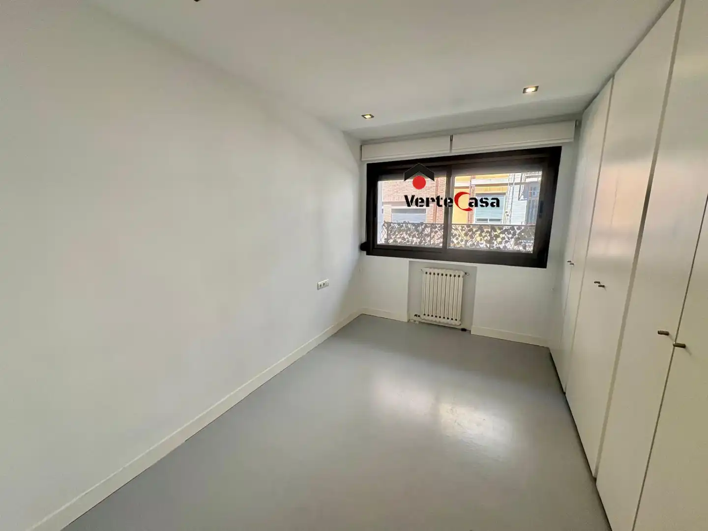 Wohnung zur Miete in Valencia mit Klimaanlage, Heizung und Balkon