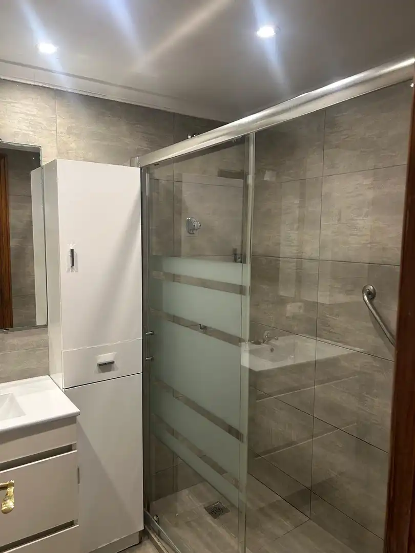 Badezimmer von Wohnung zum Verkauf in  Palma de Mallorca mit Klimaanlage, Terrasse und Abstellraum