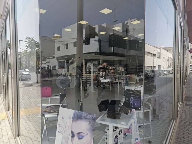 Local comercial en Alquiler en Centro - La Vega Alta