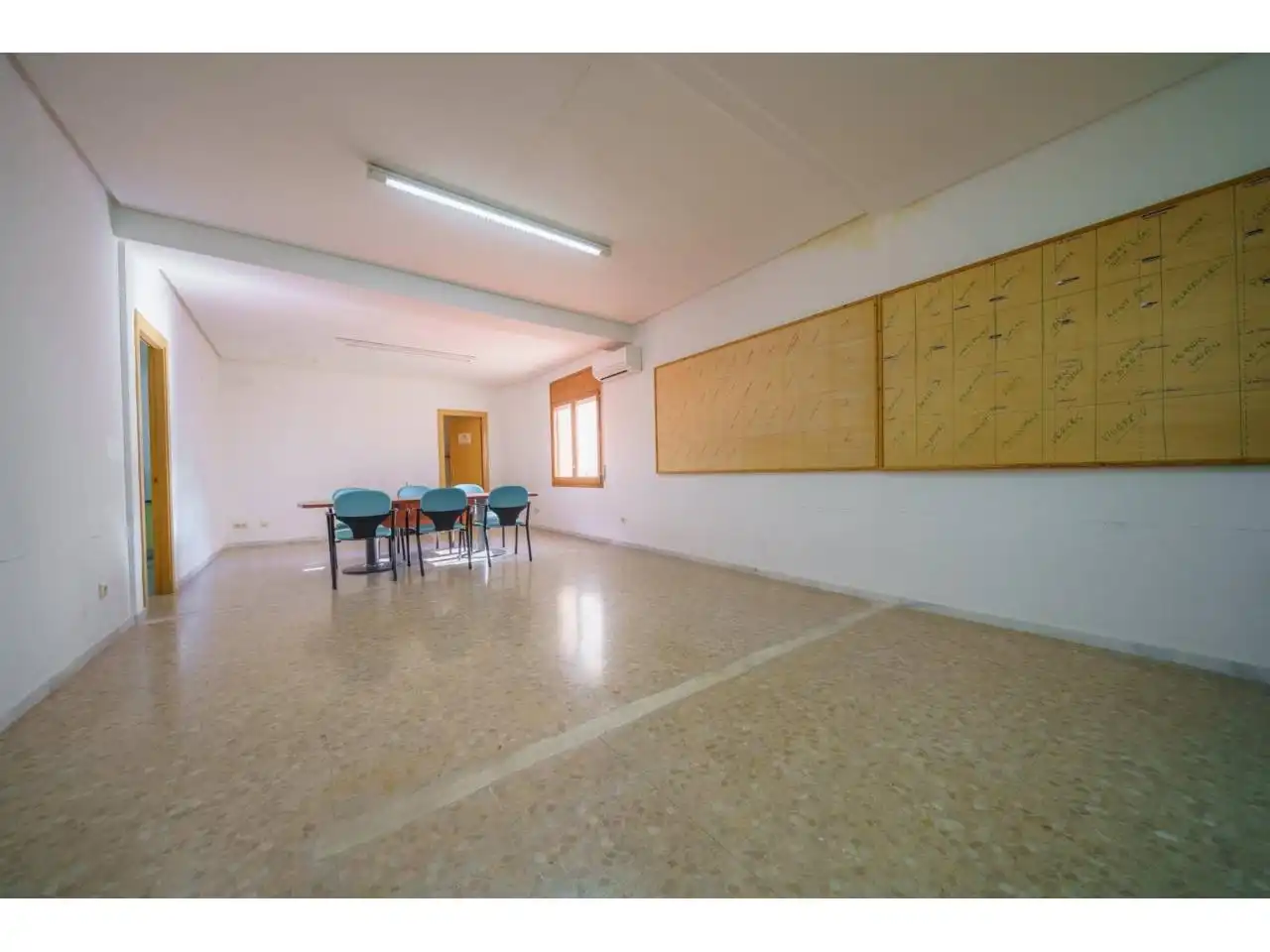 Büro zur Miete in La Bisbal d'Empordà mit Klimaanlage