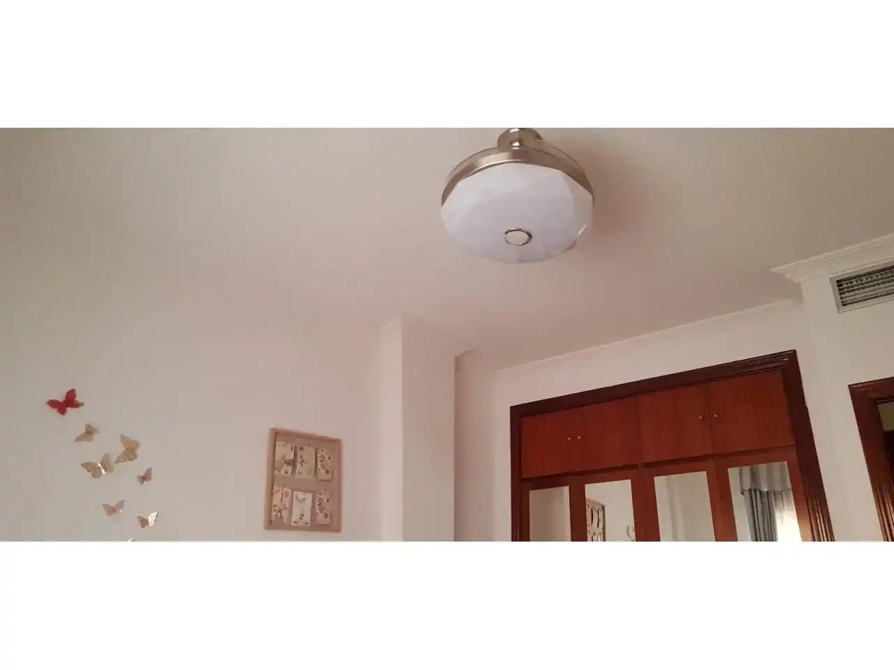 Habitación de Piso de alquiler en Sevilla con Aire acondicionado, Balcón y Piscina comunitaria
