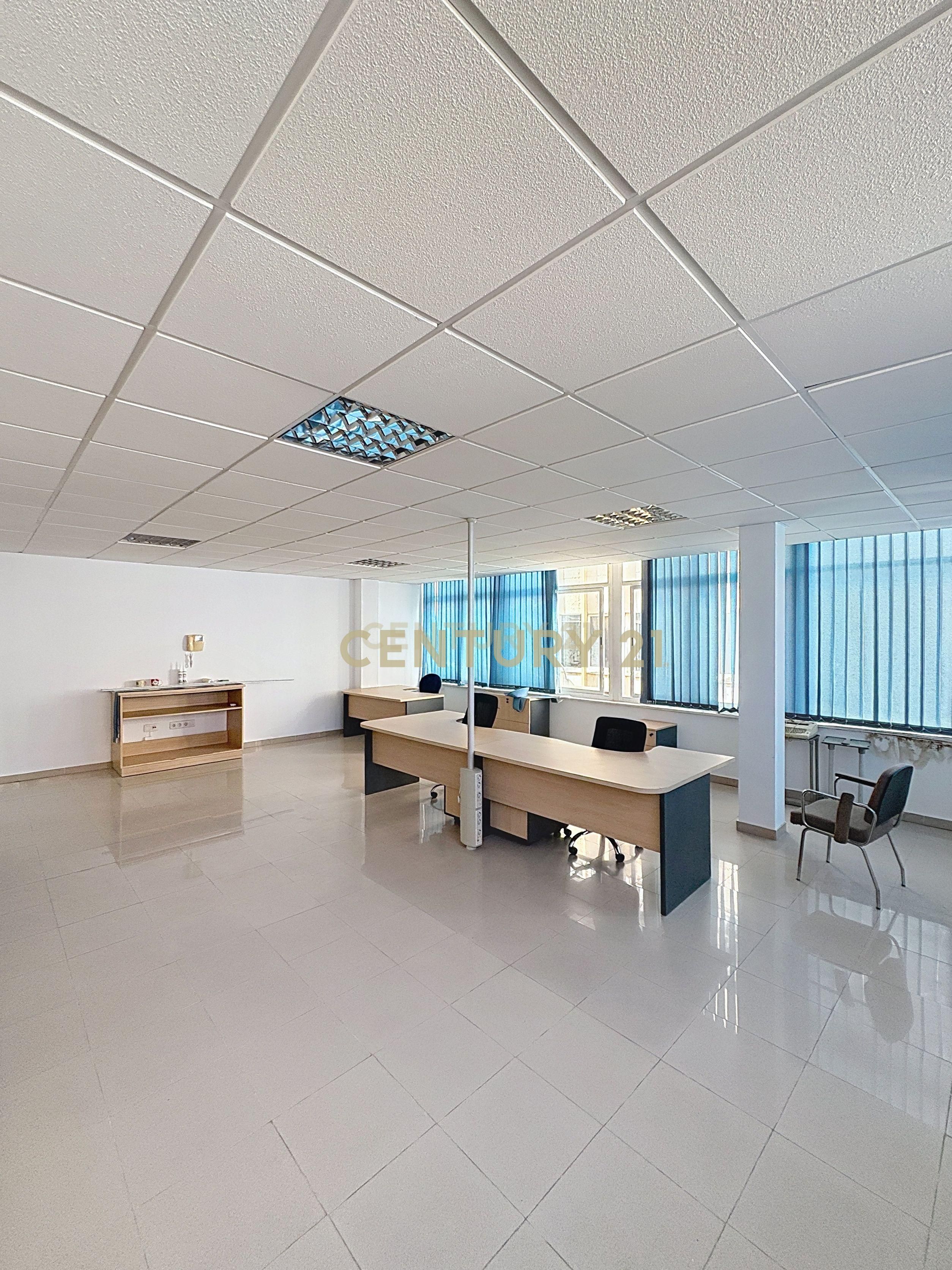 Oficina de lloguer en Torremolinos