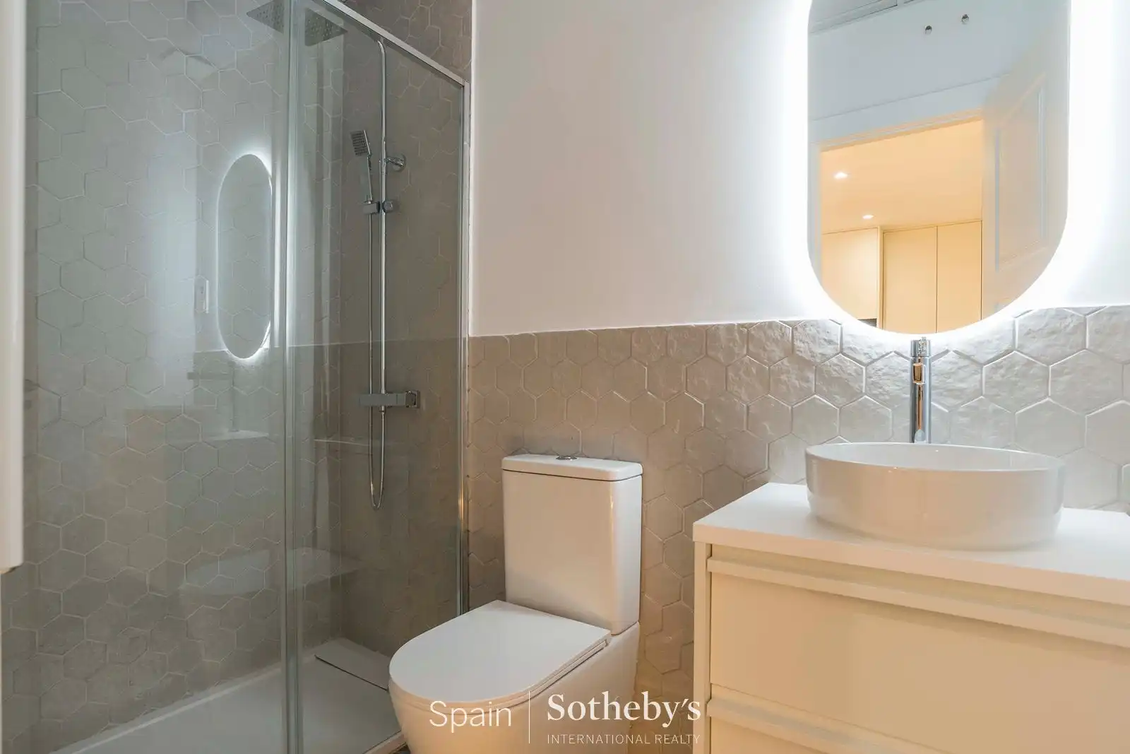 Apartments for sale in Calle de Benito Gutiérrez, Argüelles