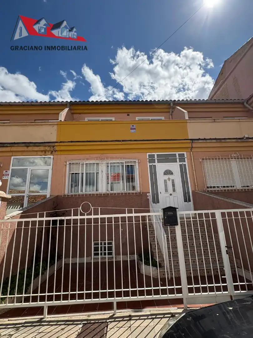 Exterior view of Houses for sale in Albacete  with Heating and Furnished